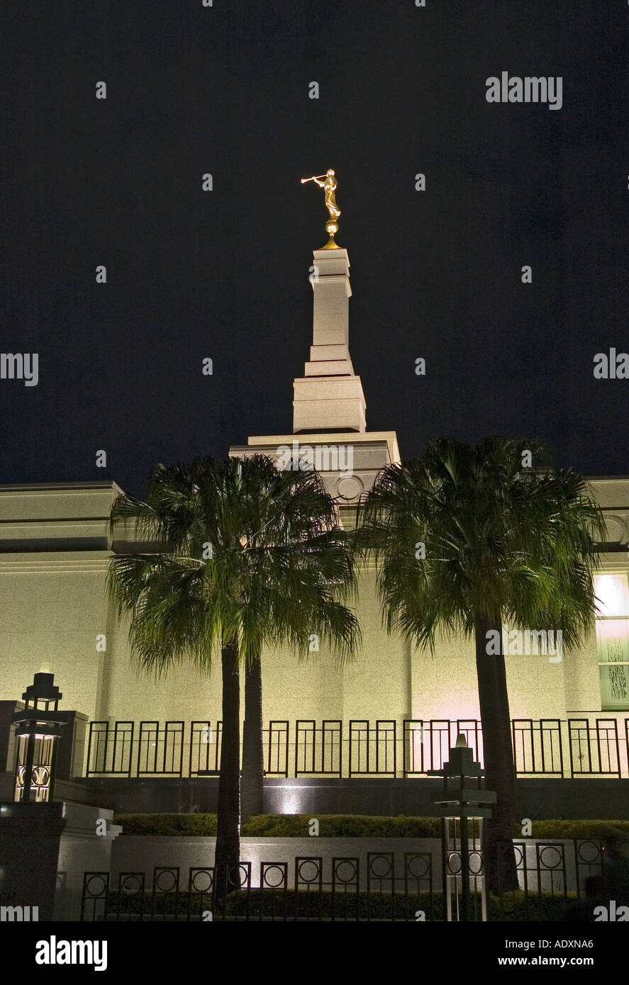 Goldenen Engel Moroni oberhalb der Mormonenkirche Brisbane 3768 Stockfoto