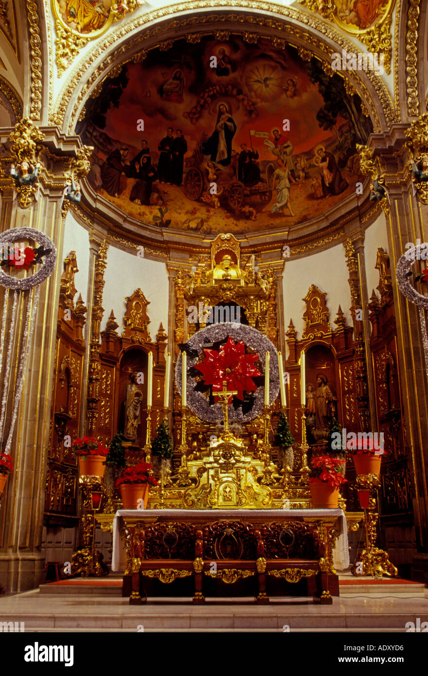 Hauptaltar, Pfarrkirche von San Juan Bautista, die römisch-katholische Kirche, Katholizismus, coyoacan, Mexico City, Distrito Federal, Mexiko Stockfoto