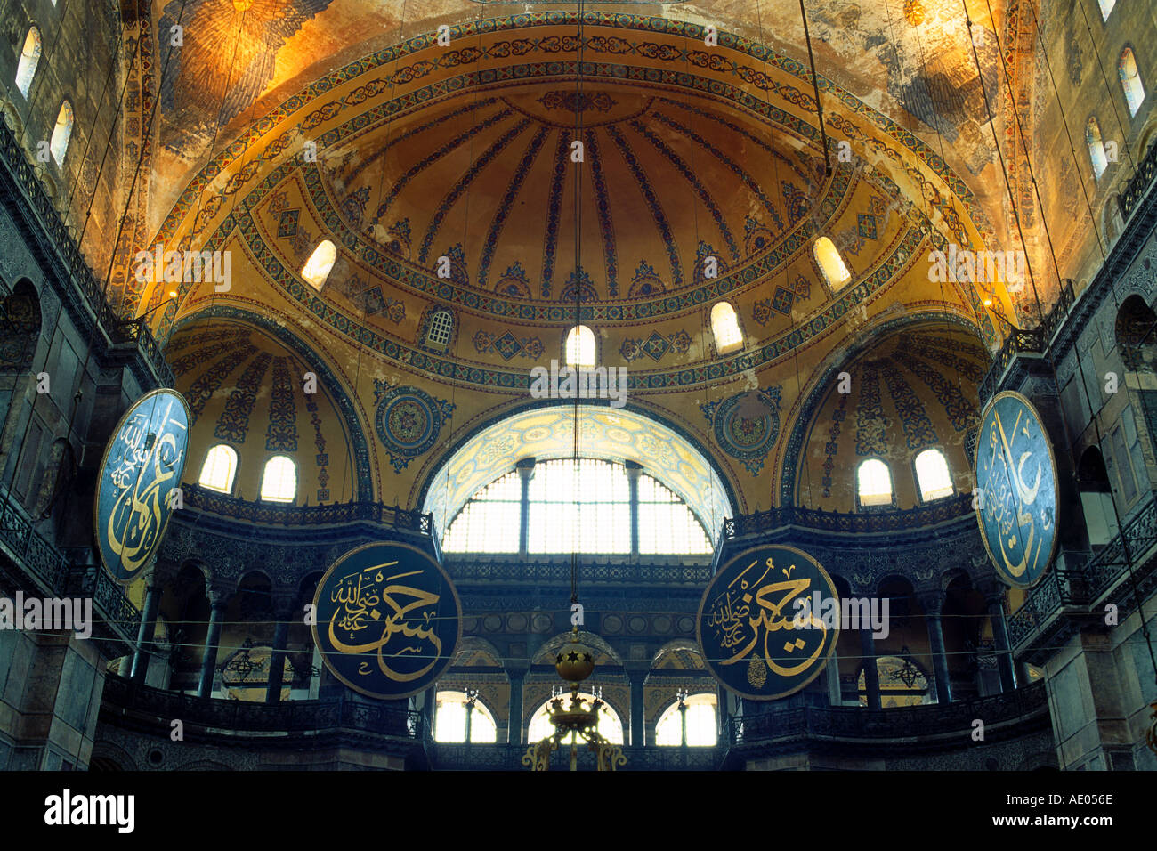 Juli 1990 Istanbul Türkei Interieur des Aya Sofya Fotos Stockfoto