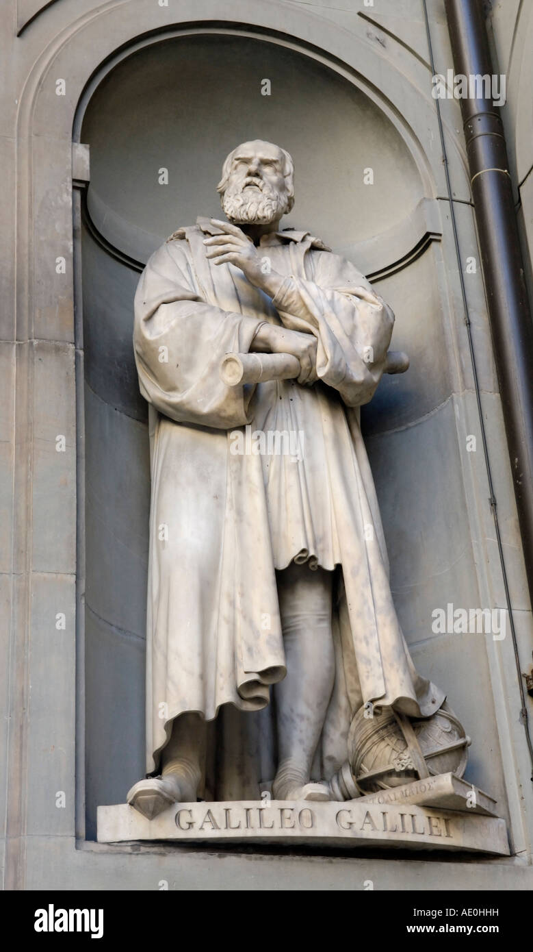 Galileo Skulptur Statue, Uffizien außen, Florenz Stockfoto