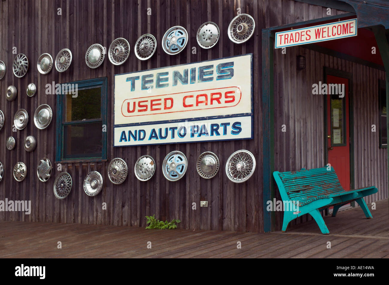 A der fünfziger Jahre Stil Auto-Teile-Shop im Rahmen einer Filmkulisse Stockfoto