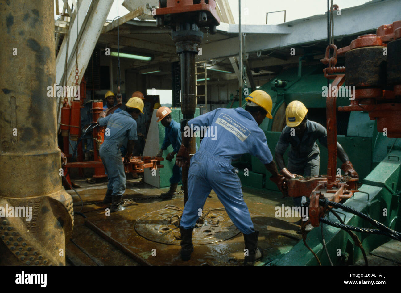 NIGERIA Westafrika Flüsse State Petroleum Industriearbeiter auf Bohrinsel, Bohrinsel Stockfoto