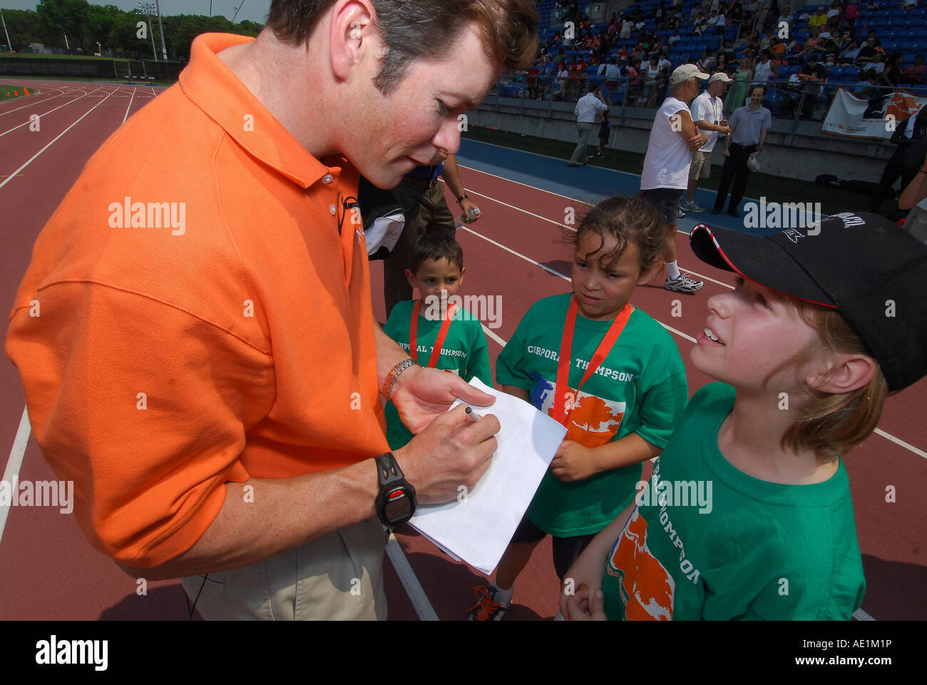 New York NY 15. August 2007 ehemalige New York Rangers Torhüter Mike Richter inspiriert Kinder beim ING Run für etwas bessere tra Stockfoto