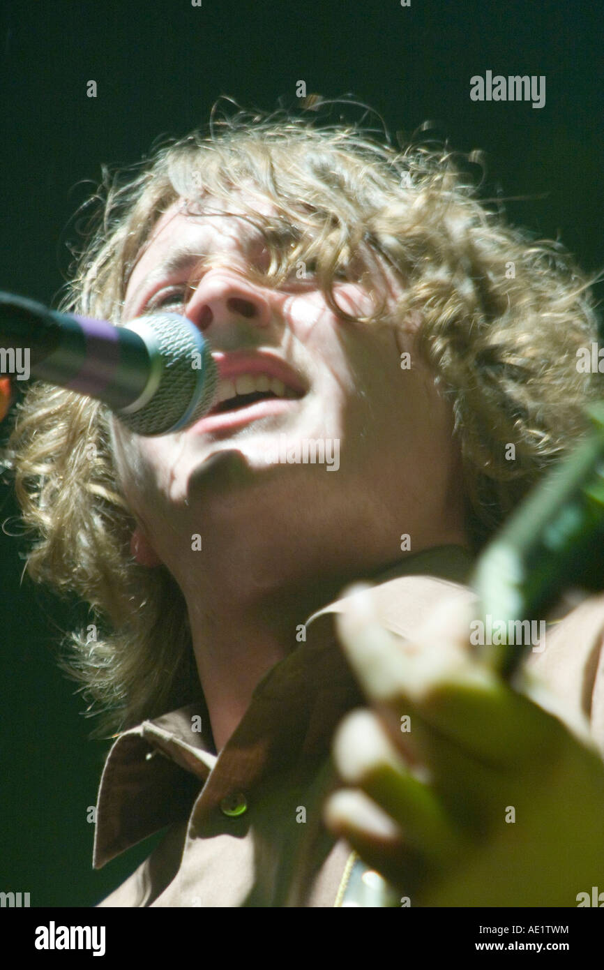 Die Zutons und David McCabe im Konzert UK 2006 Leas Cliff Hall Folkestone Kent Stockfoto