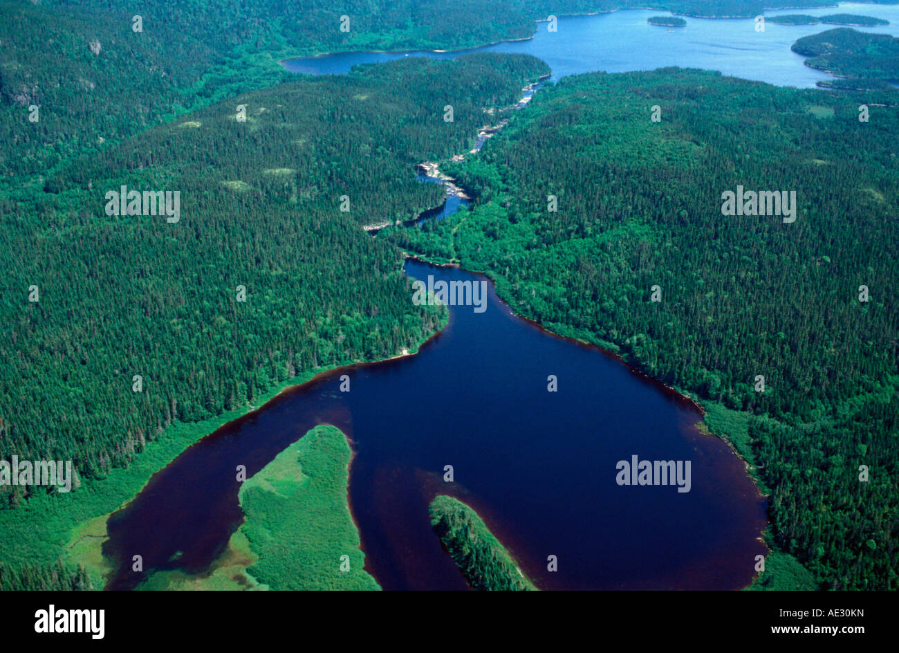 Luftbild, Aerien, Antenne, Vue Aerienne, Luftaufnahmen des Sees auf dem Moisie River Quebec Kanada Stockfoto