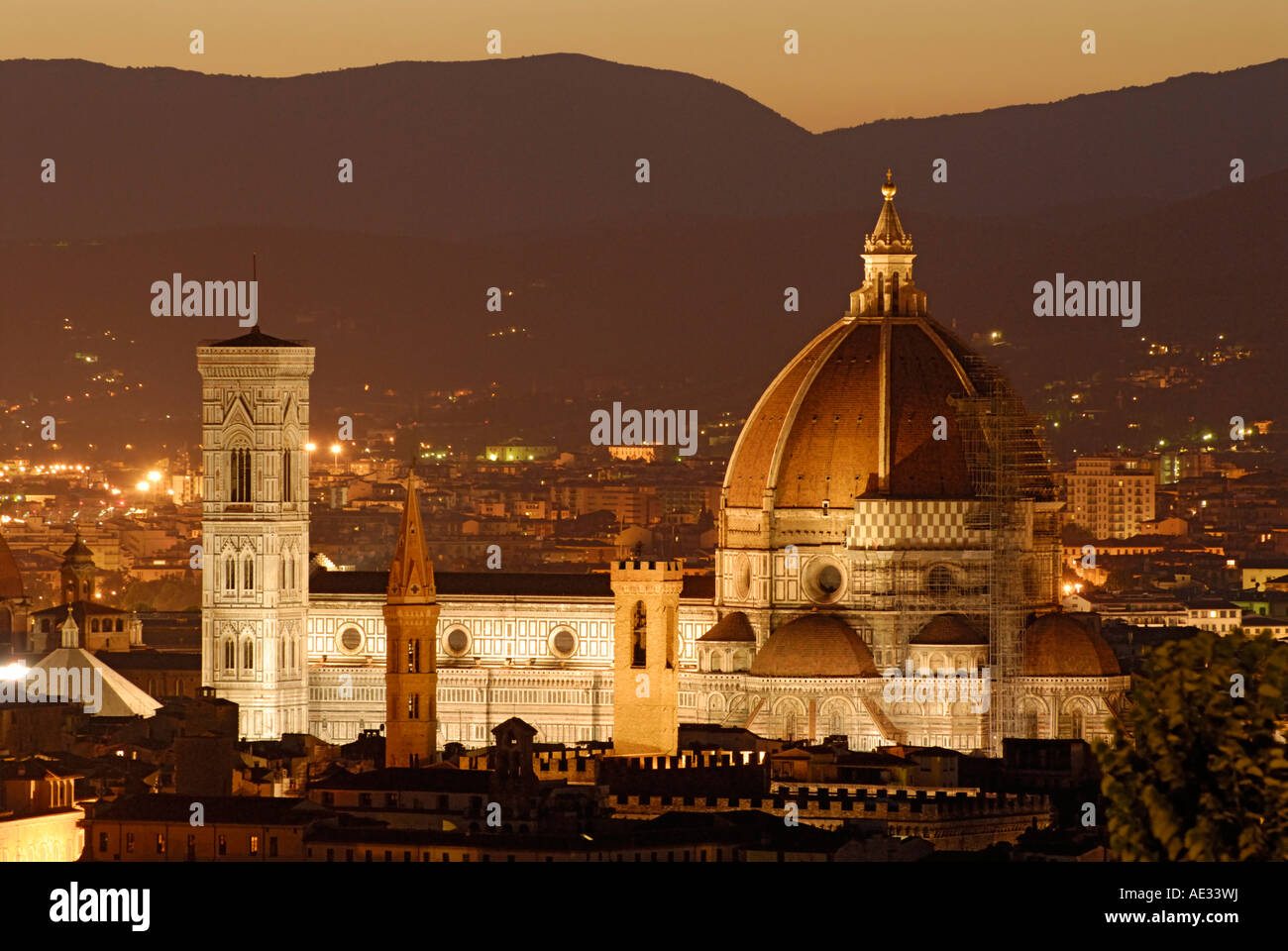 Dom Santa Maria del Fiore, Florenz, Italien in der Abenddämmerung. Stockfoto