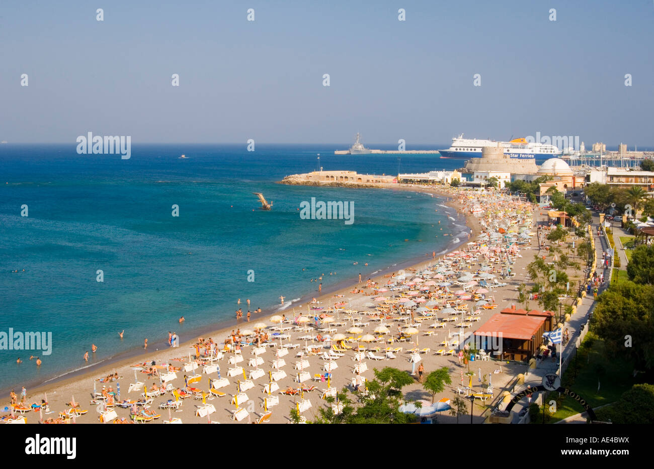 Luftaufnahme der Elli Beach, Rhodos Stadt, Rhodos, Dodekanes, griechische Inseln, Griechenland, Europa Stockfoto