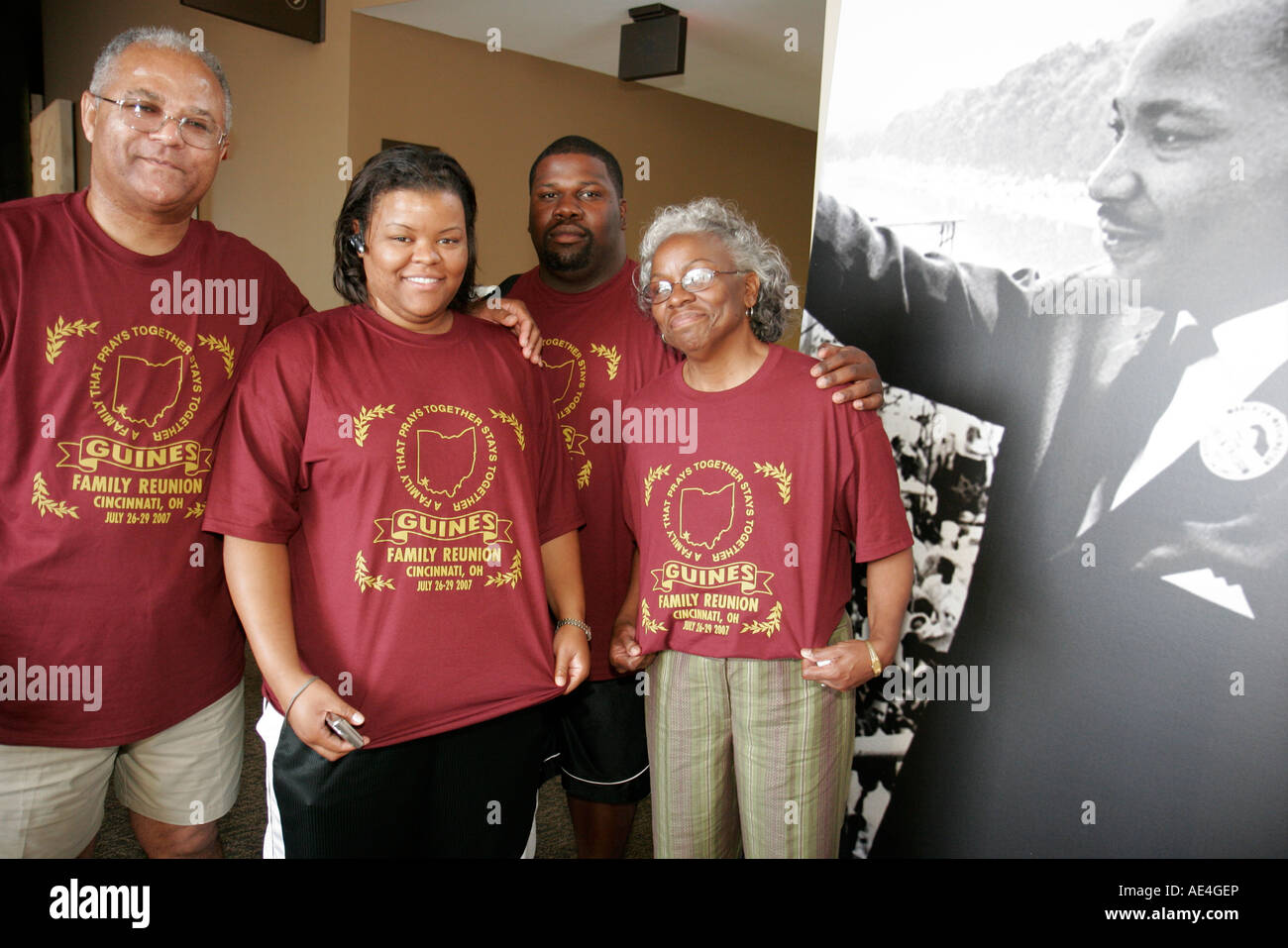 Cincinnati Ohio, National Underground Railroad Freedom Center, Zentrum, Guines Familientreffen T-Shirts, Schwarze Männer, Frauen, OH070728033 Stockfoto
