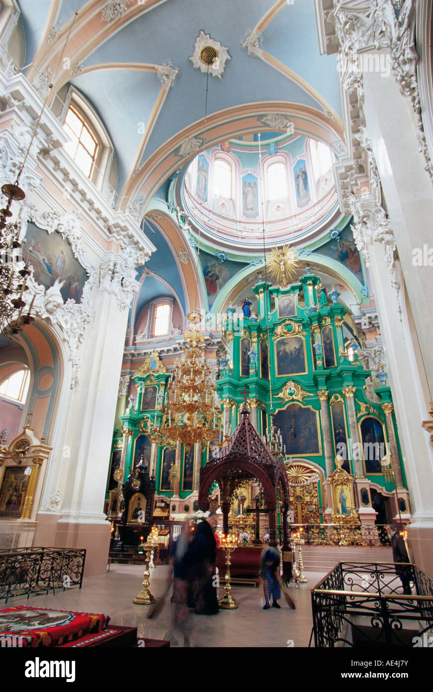 Innenraum der orthodoxen Kirche des Heiligen Geistes, der Chef Russisch-orthodoxe Kirche Litauens, Vilnius, Litauen Stockfoto