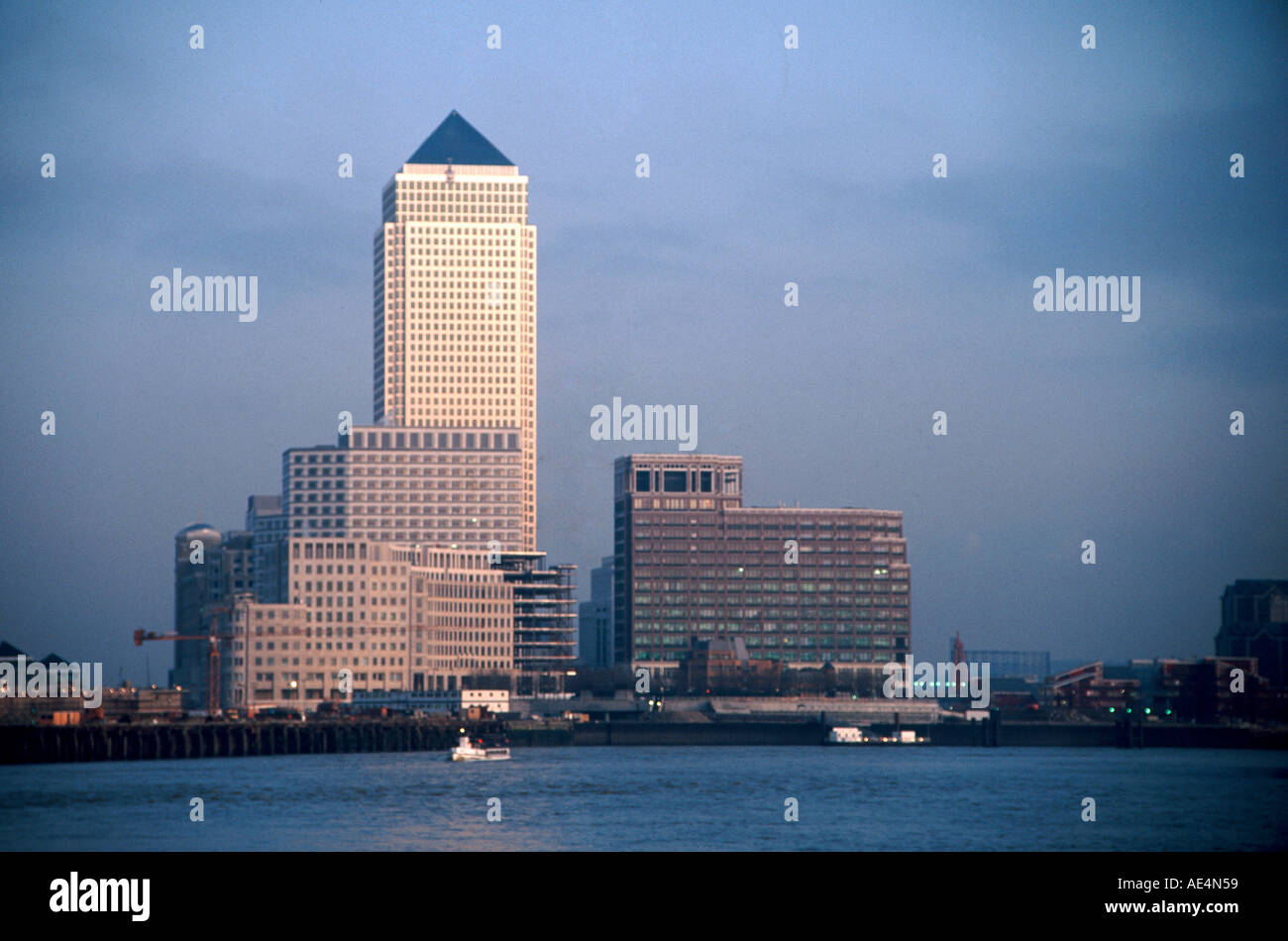 Ein Kanada Quadrat Canary Wharf Docklands in 1990er Jahren London E14 England Stockfoto
