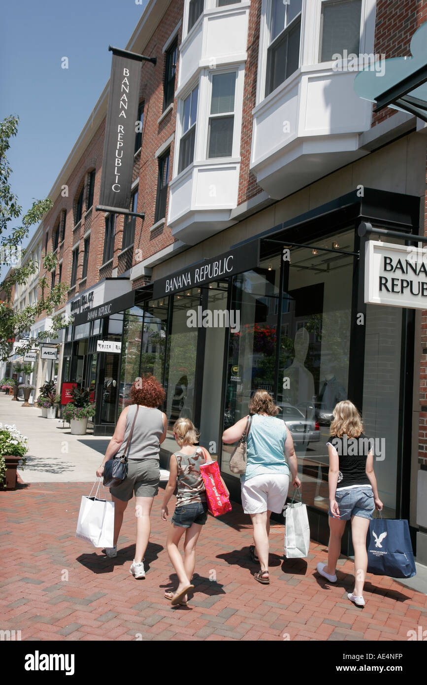 Ohio Westlake, Crocker Park, Shopping Shopper Shopper Shop Shops Markt Märkte Markt Kauf Verkauf, Einzelhandel Geschäfte Business-Unternehmen, Nachteile Stockfoto