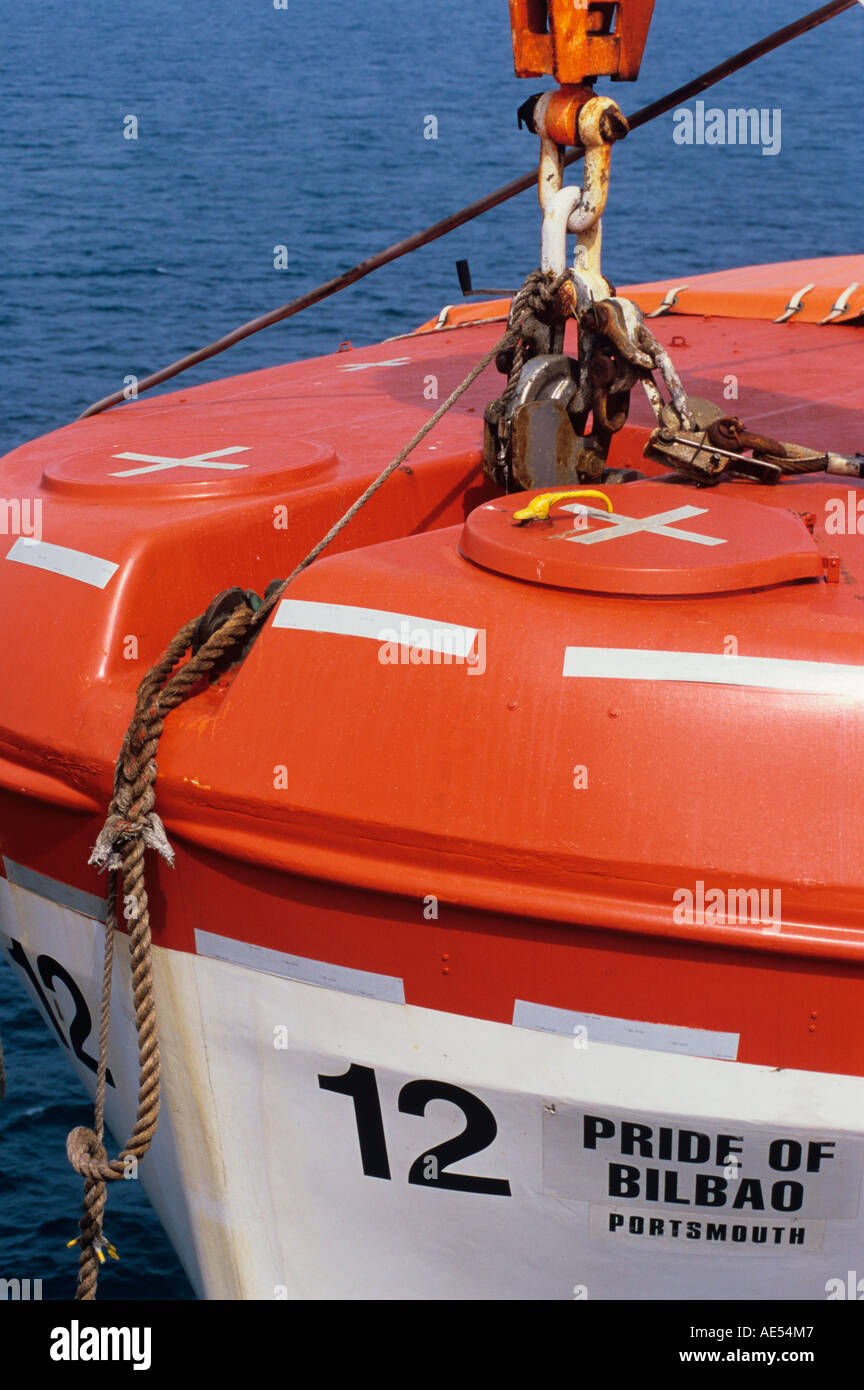 Schiffe Rettungsflöße oder Rettungsboote auf einem Cross Channel Fähre oder ein Kreuzfahrtschiff Stockfoto