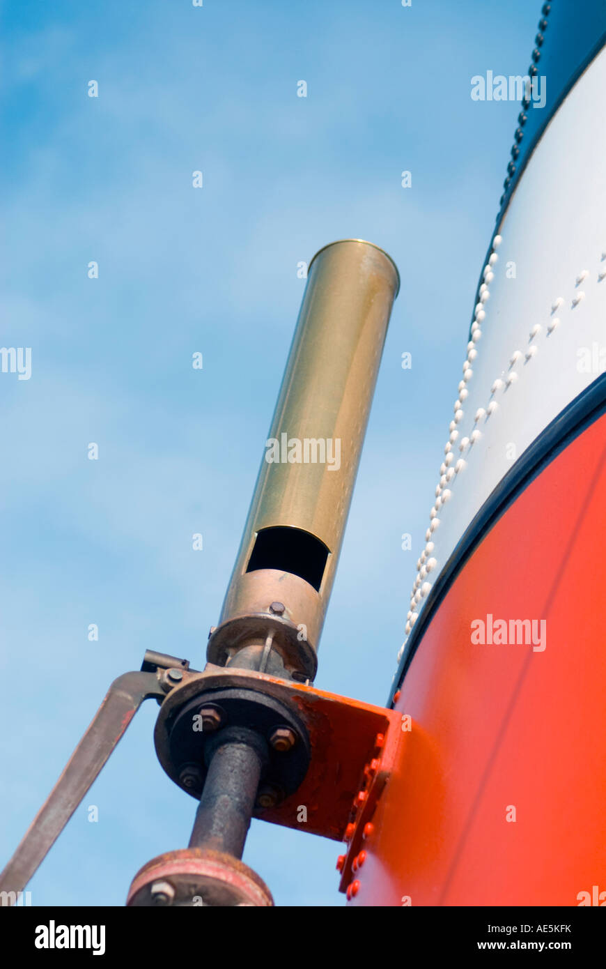 Schiffshorn auf dem Raddampfer Waverly Stockfotografie - Alamy