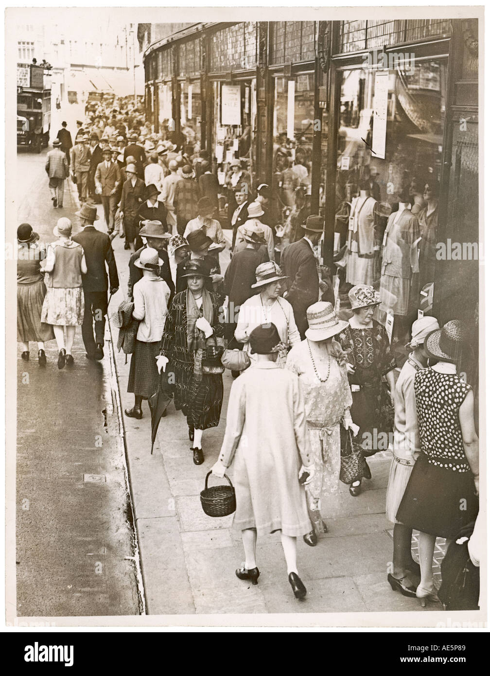 London Shopper 1928 Stockfoto