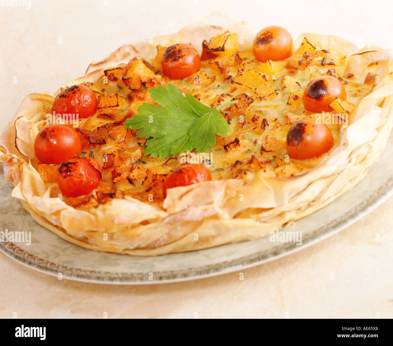 Tomaten und Käse flan Stockfoto