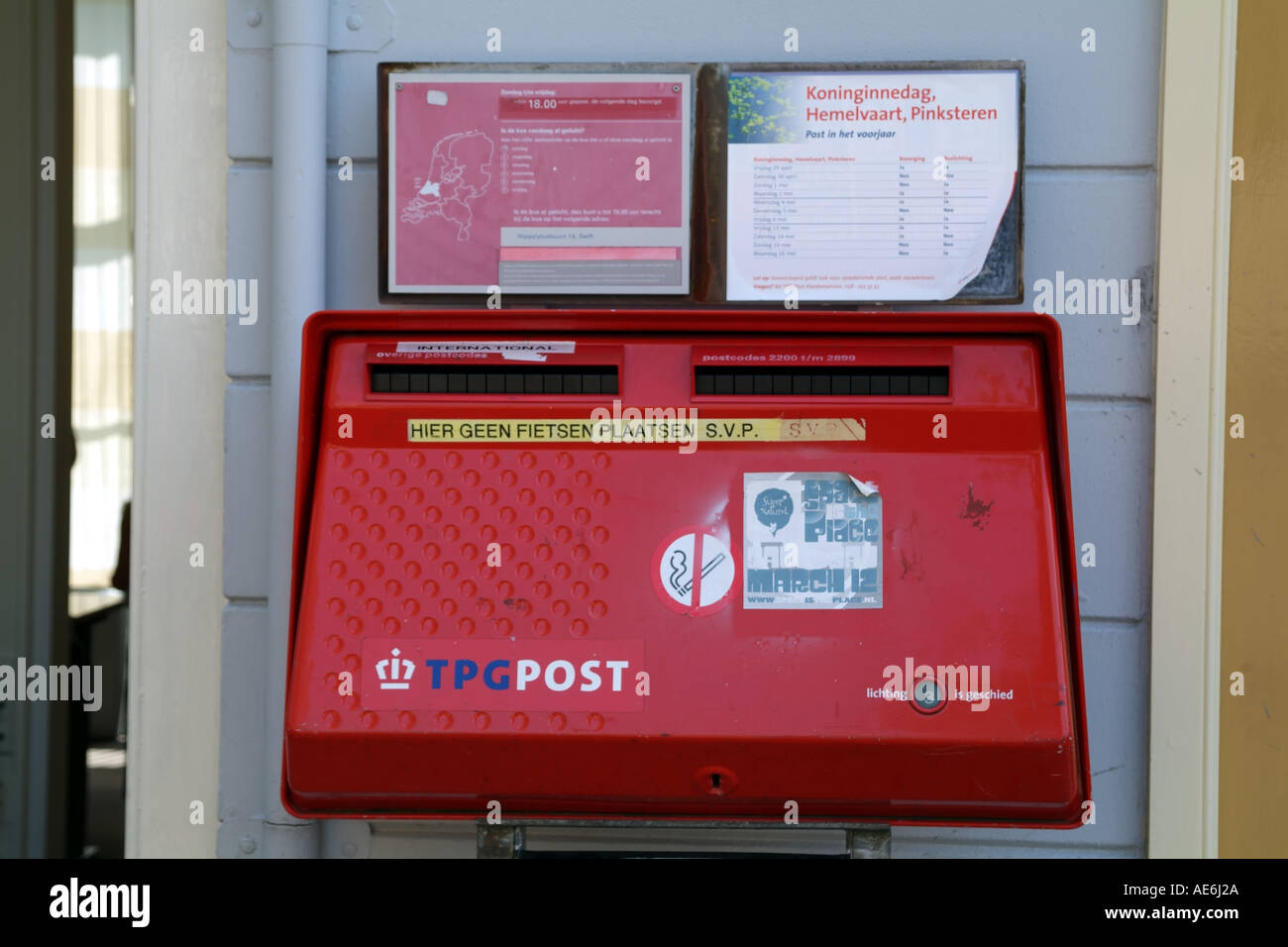 Netherlands Post Box Stockfotos und -bilder Kaufen - Alamy