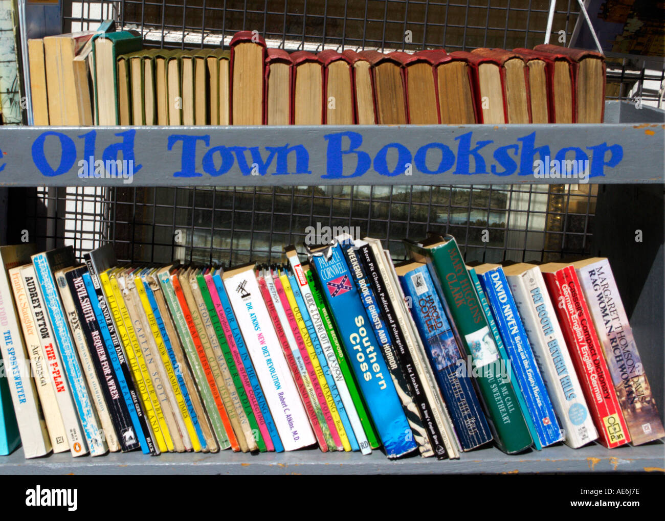 Bücher für den Verkauf außerhalb Buchhandlung in Victoria Street Edinburgh Schottland Stockfoto
