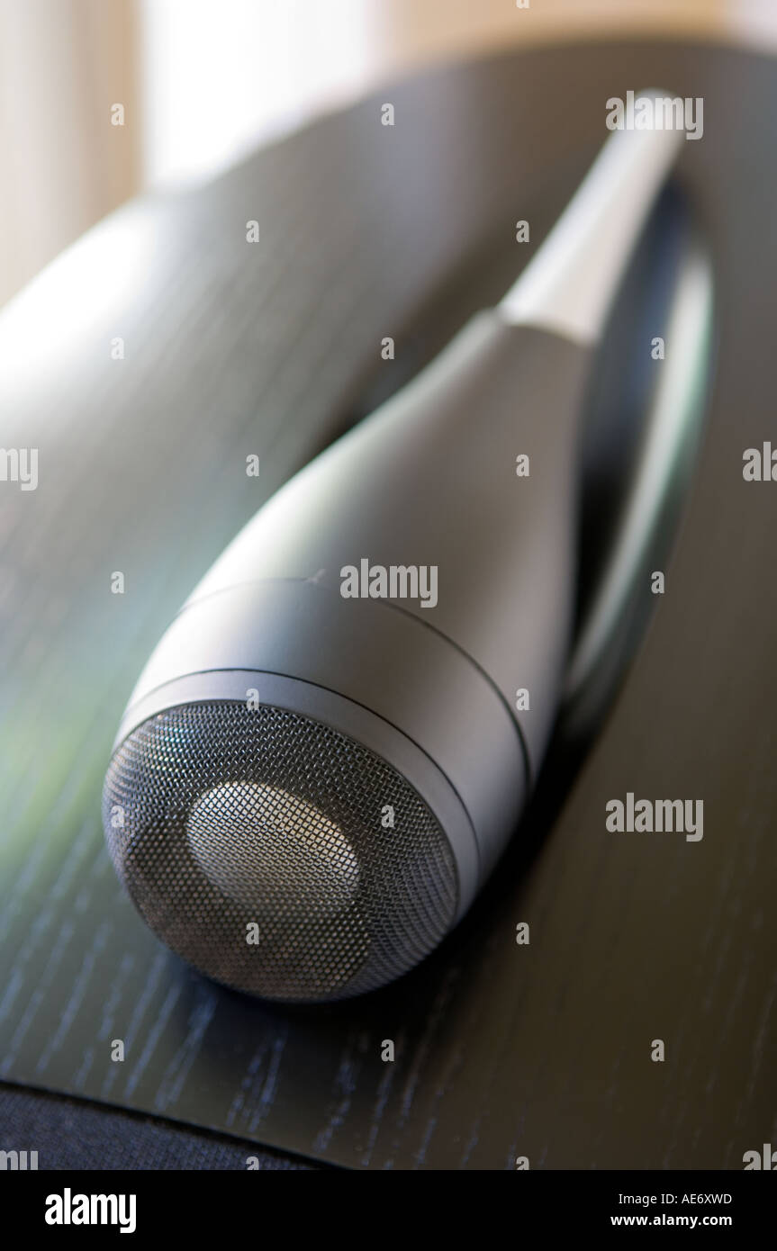 Detail eines B&W Lautsprecher Hochtöner Stockfotografie - Alamy