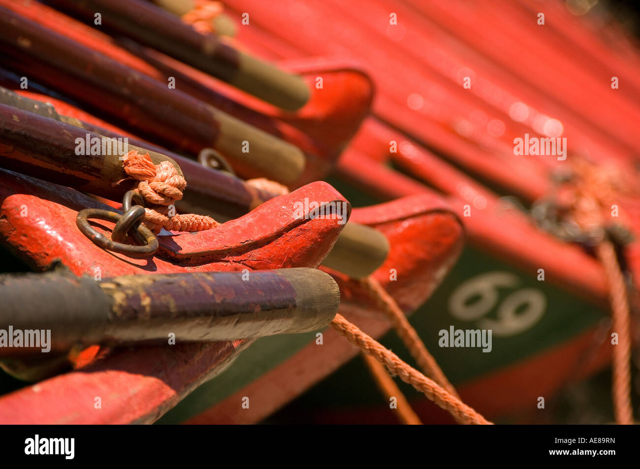 Hölzerne Ruderboote zu mieten Knaresborough North Yorkshire England UK United Kingdom GB Great Britain Stockfoto