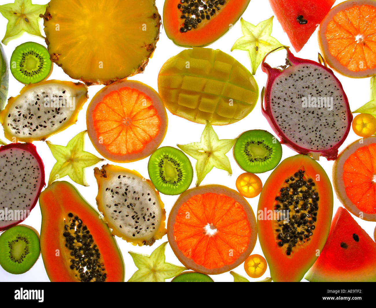 Tropische Früchte in Scheiben Stockfoto