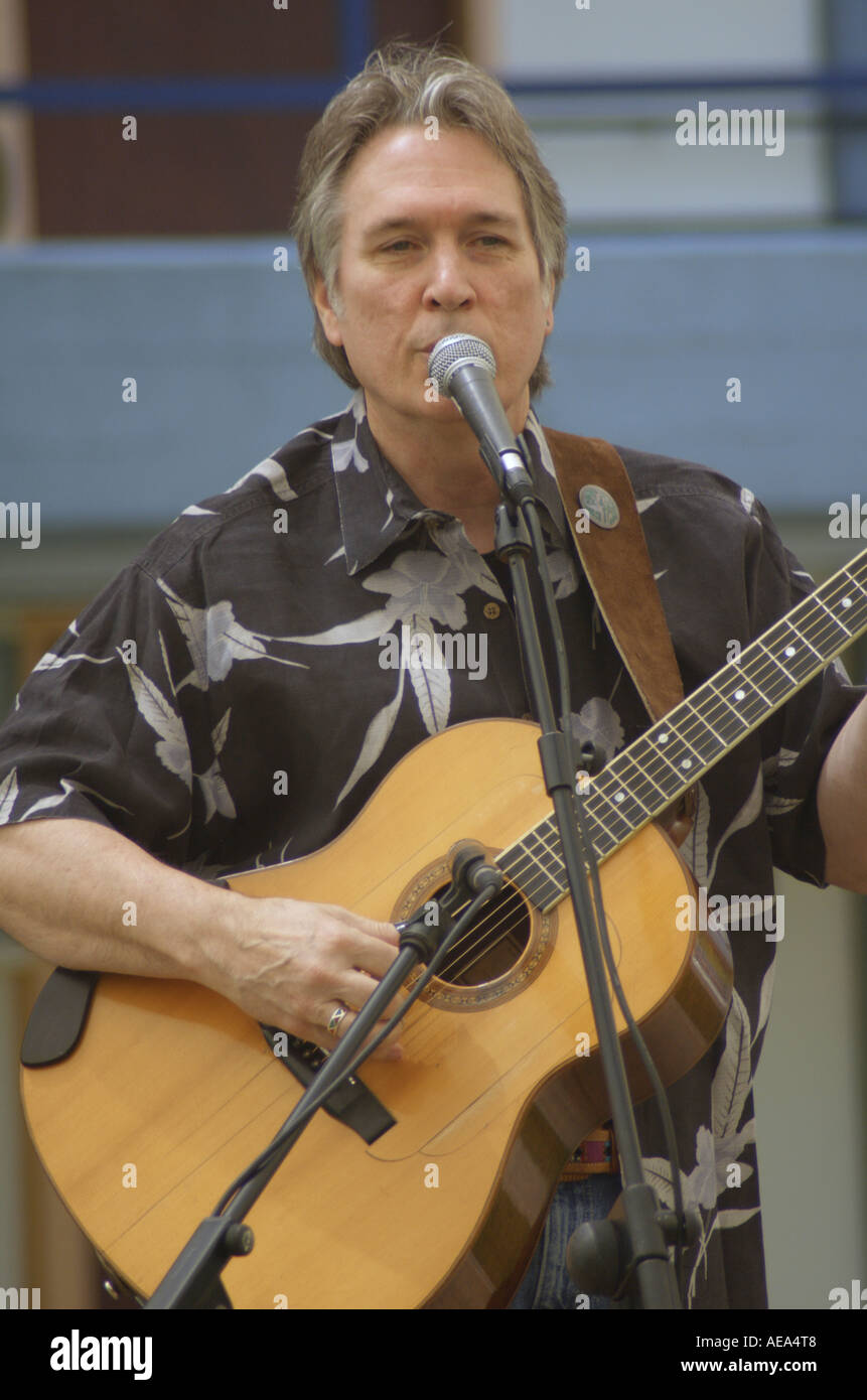 Arbeiten der Weber eine Hommage an den amerikanischen populären Musik s wegweisende Folk Quartet Live auf Bühne Israel Mai 2006 James Durst Stockfoto