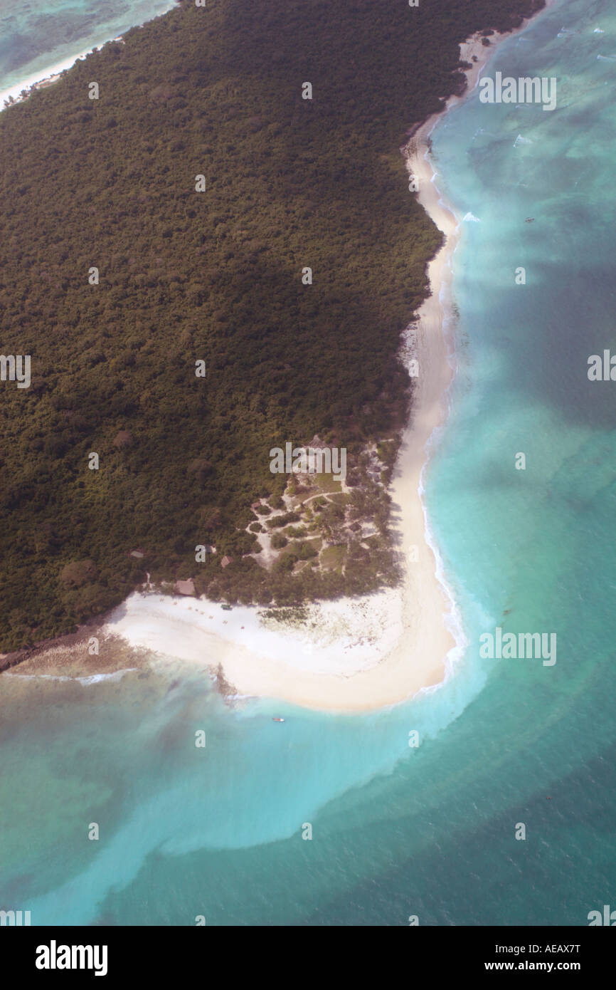 Luftaufnahme der Weststrand von Mbudya Island, Tansania, unweit von Dar Es Salaam Stockfoto