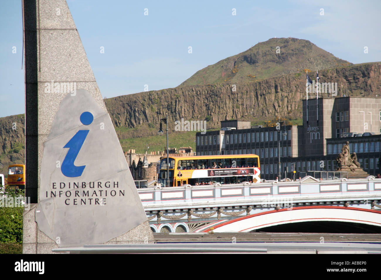 Stadtbild Salisbury Crags in Edinburgh anzeigen Schottland uk gb Stockfoto