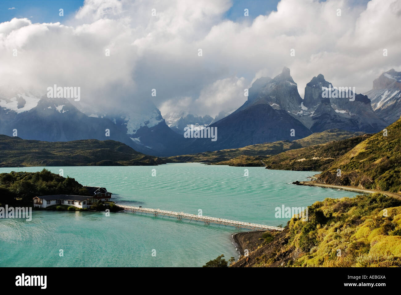 Brücke zum Hosteria Pehoè Torres del Paine Nationalpark-Chile Stockfoto