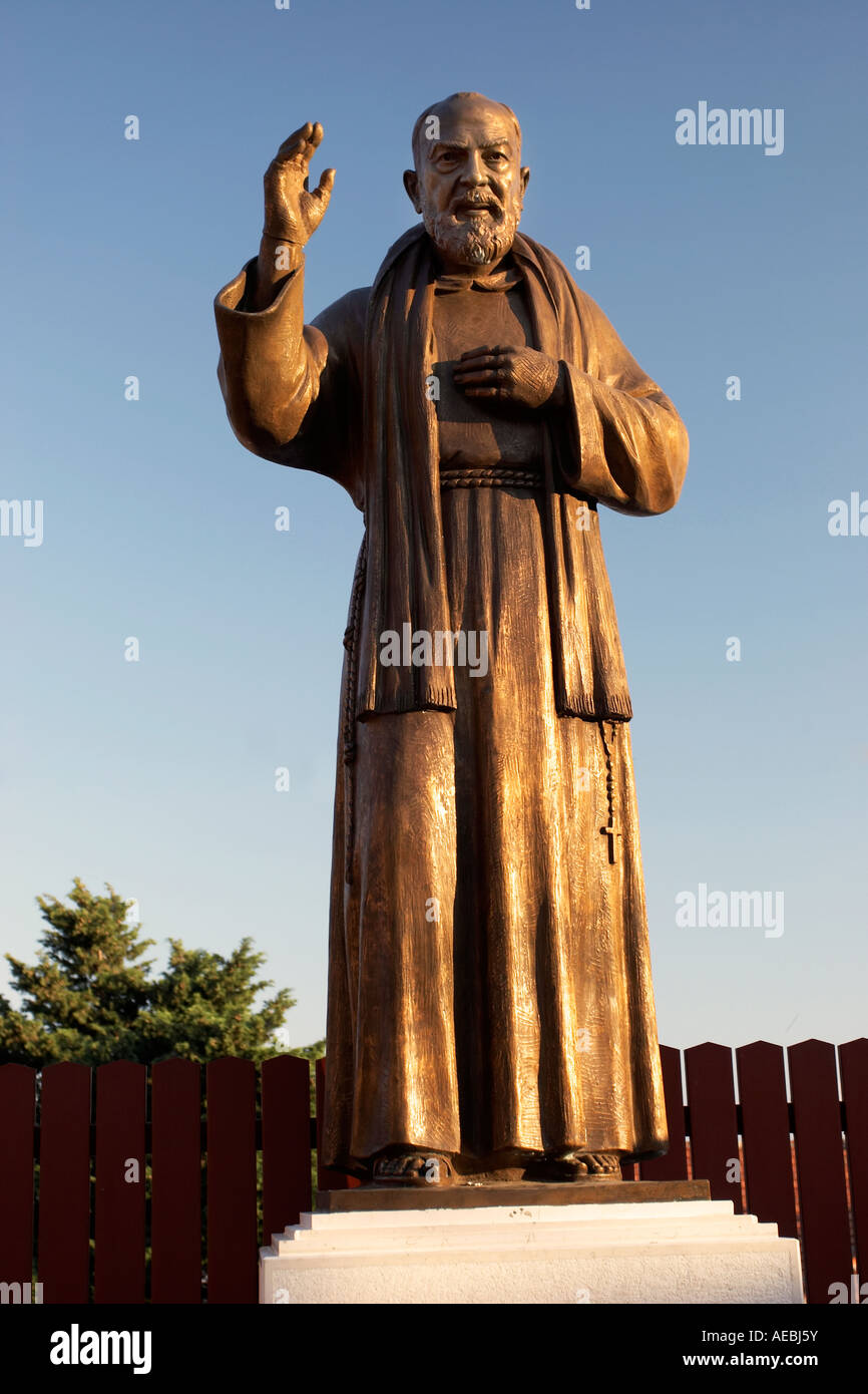 Statue von Padre Pio in San Giovanni Rotondo, Apulien, Italien Stockfoto