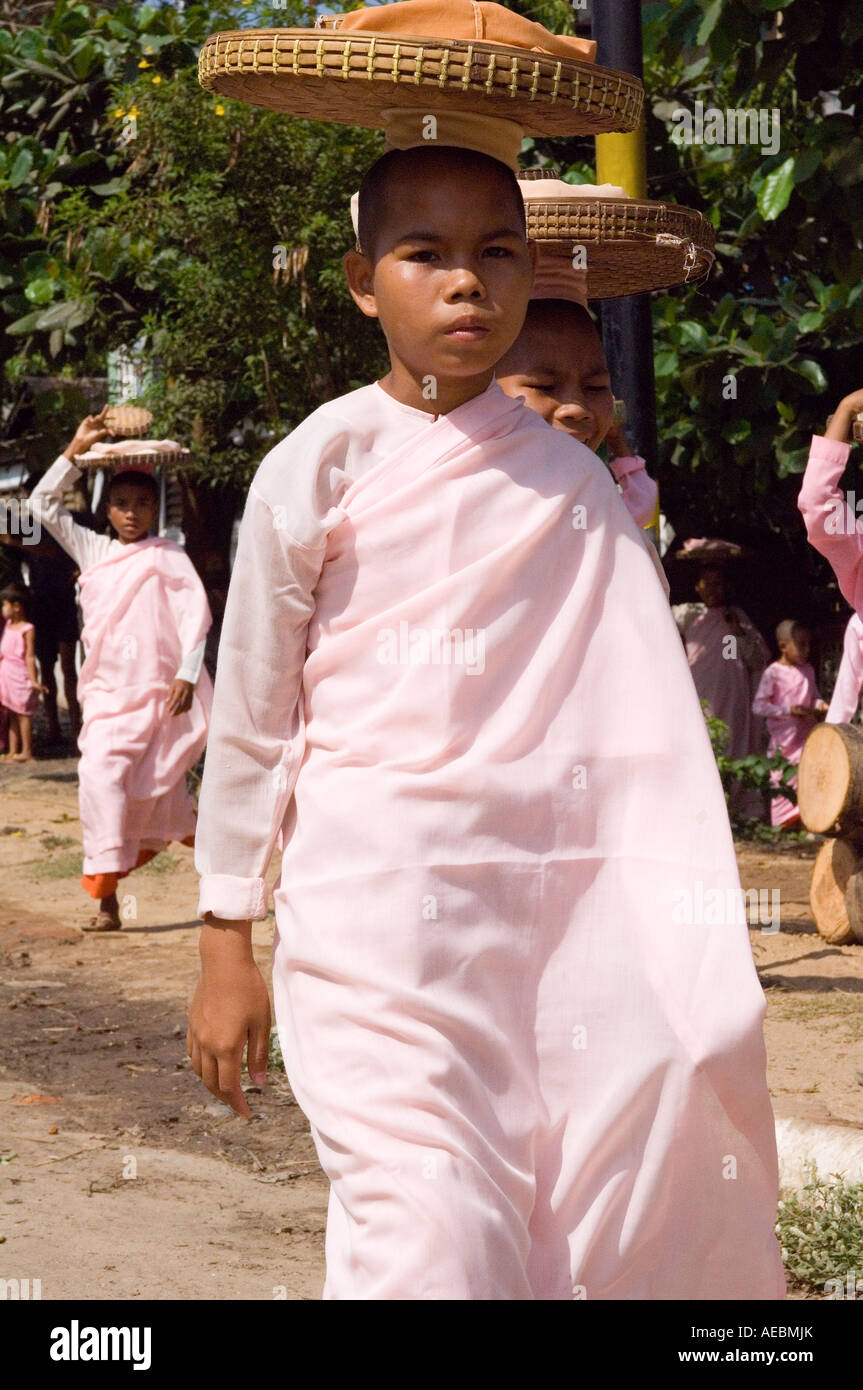 Die schönen Menschen und Landschaften von Myanmar Birma im Jahr 2006 Stockfoto