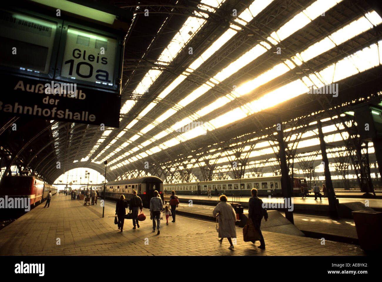 Dresden Station innen Deutschland Deutsche Bahn Geschichte historisch Stockfoto