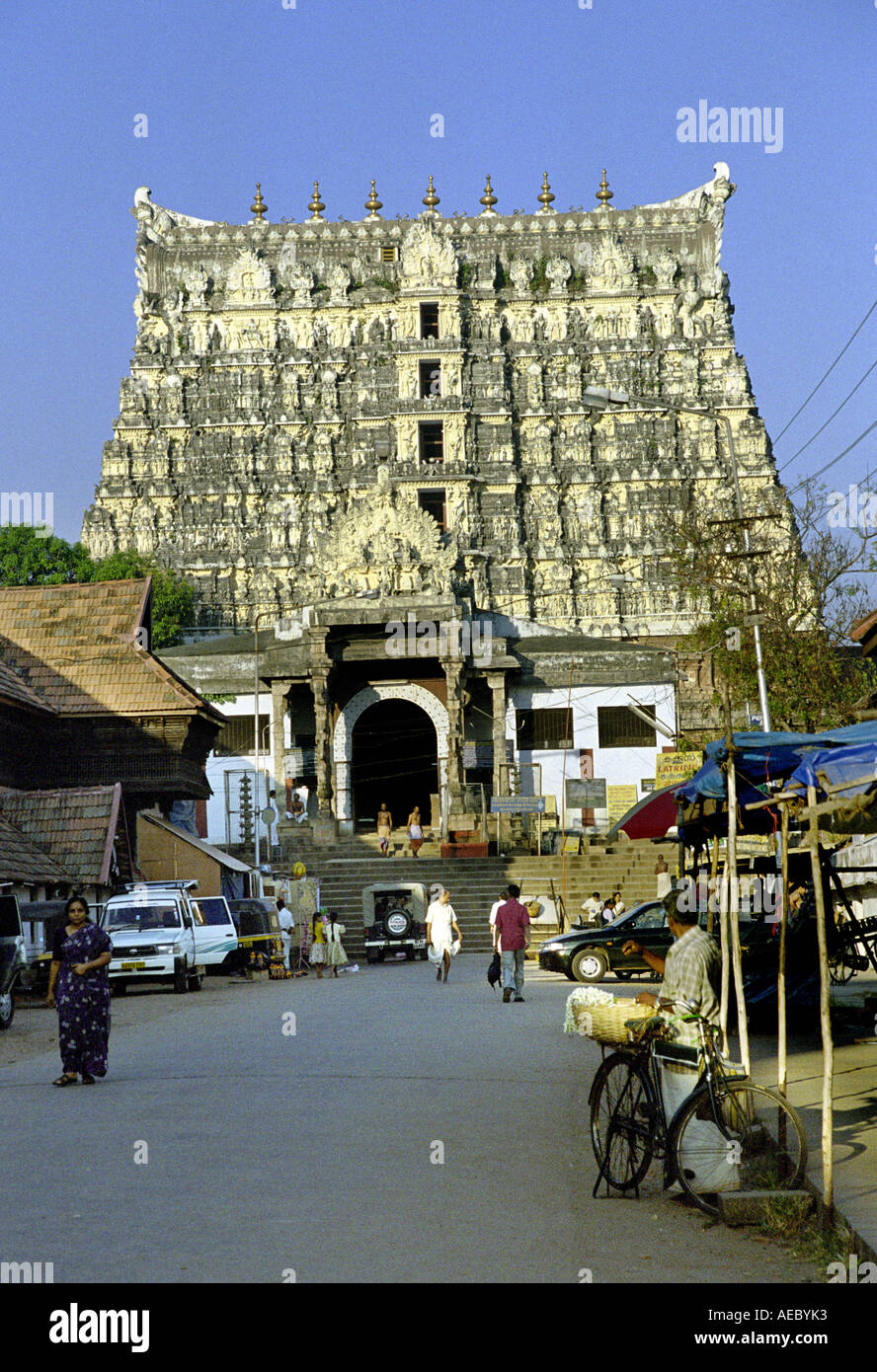 Ein Hindu-Tempel mit indischen klassischen Baustil, Thiruvananthapuram, Kerala, Indien, Asien. Stockfoto