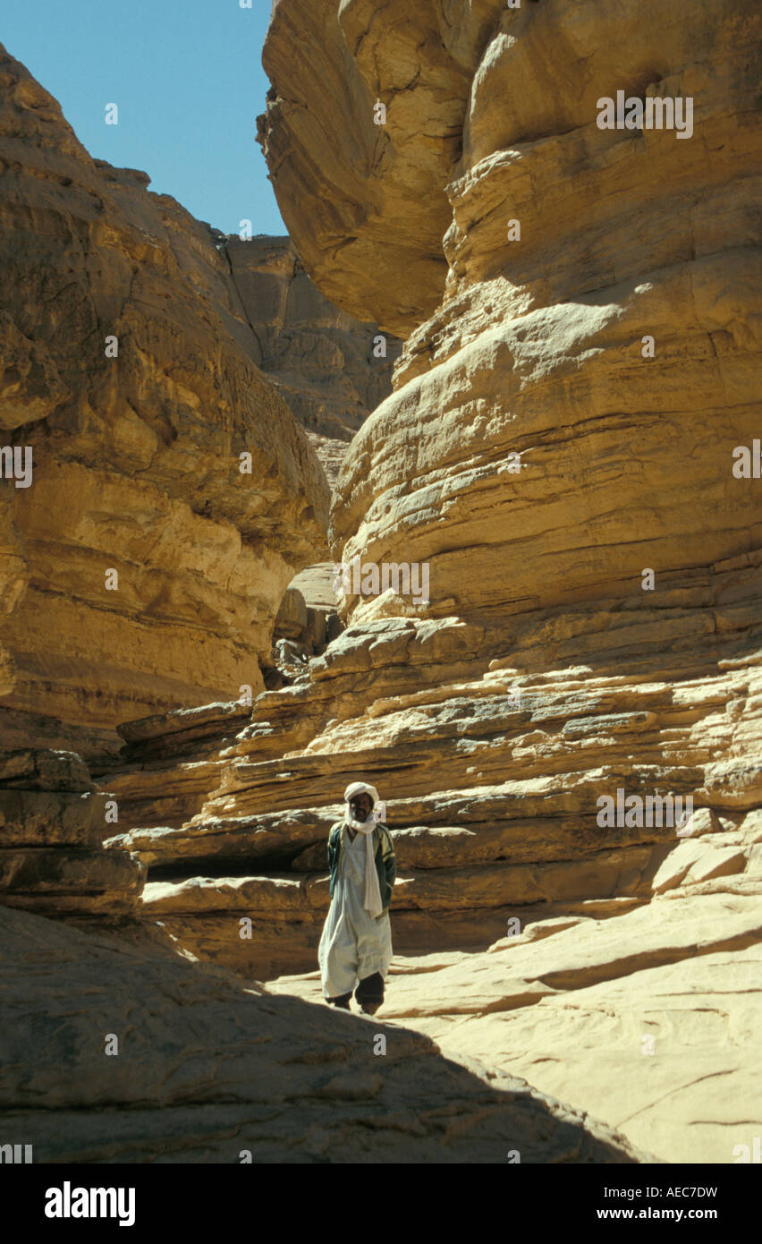 Ein Tuareg im Tadrart Acacus Wüste Sahara Libyen Stockfoto