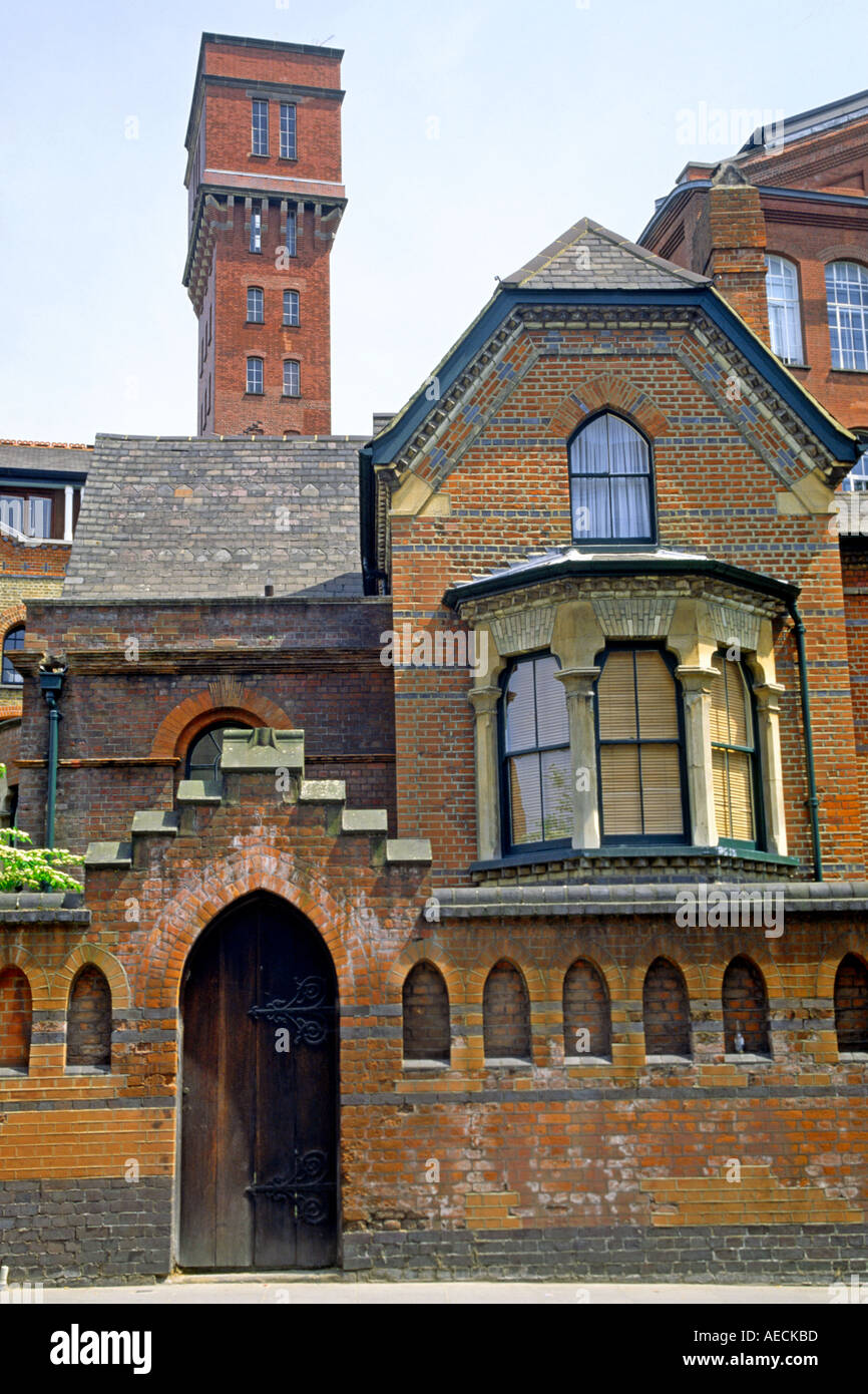 Die ehemalige Bryant und möglicherweise Match Fabrik in Bow, London. Stockfoto