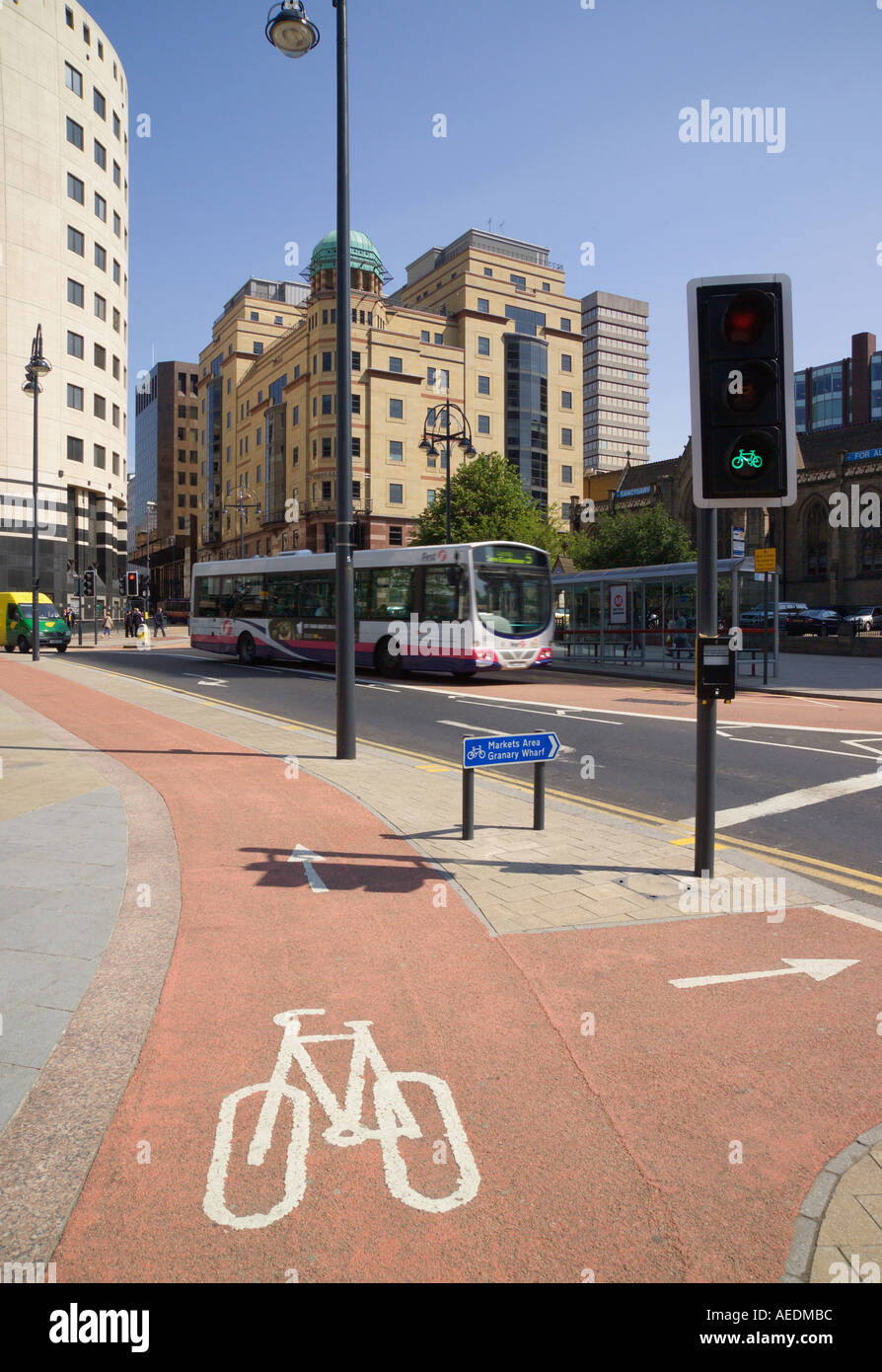 [spezielle Radweg] Leeds City Centre-Yorkshire Stockfoto