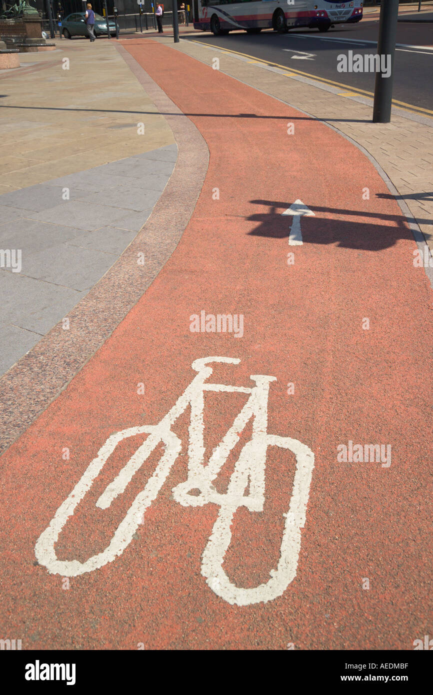 [spezielle Radweg] Leeds City Centre-Yorkshire Stockfoto
