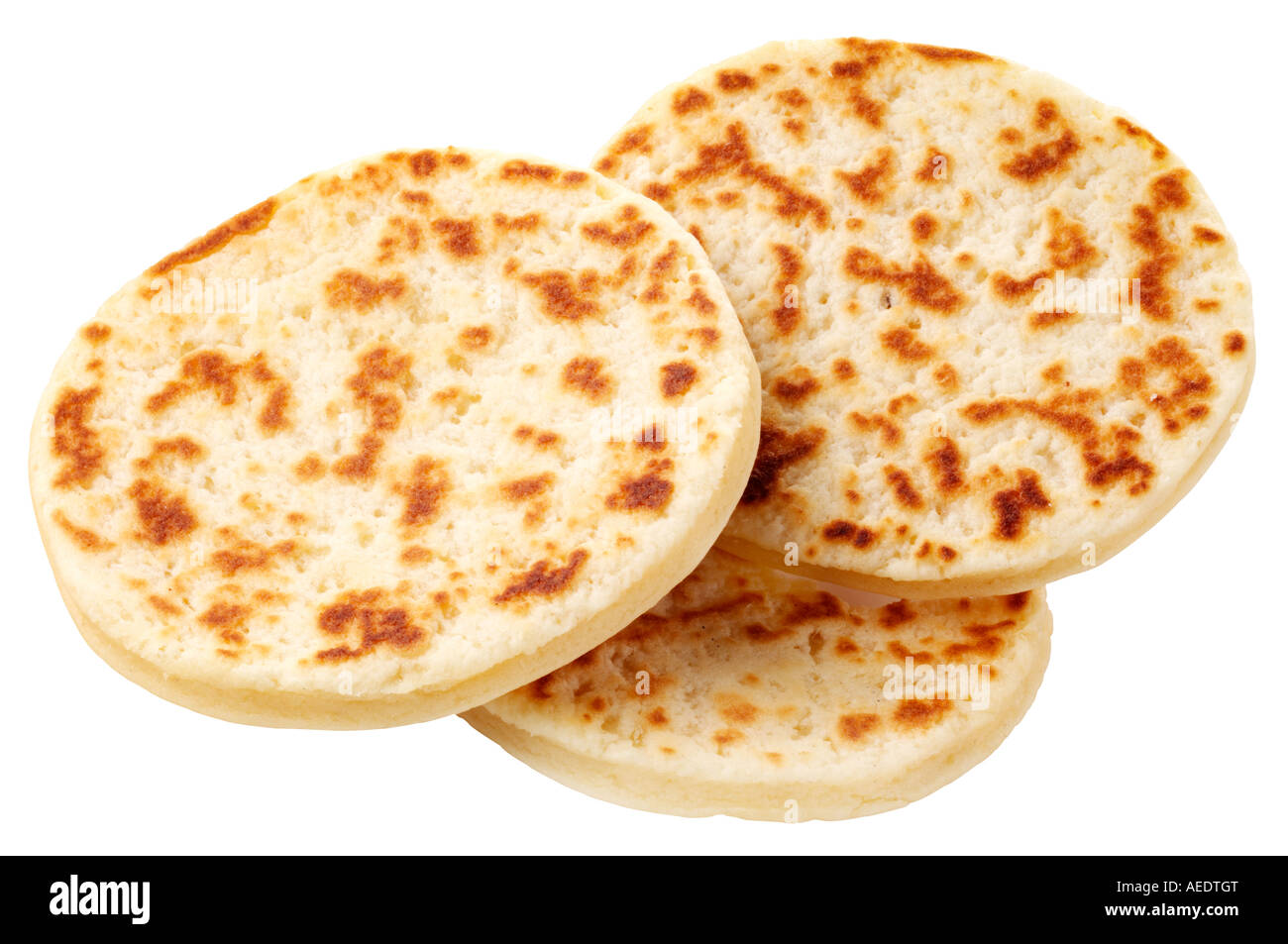 KARTOFFELPLÄTZCHEN AUSSCHNEIDEN Stockfoto