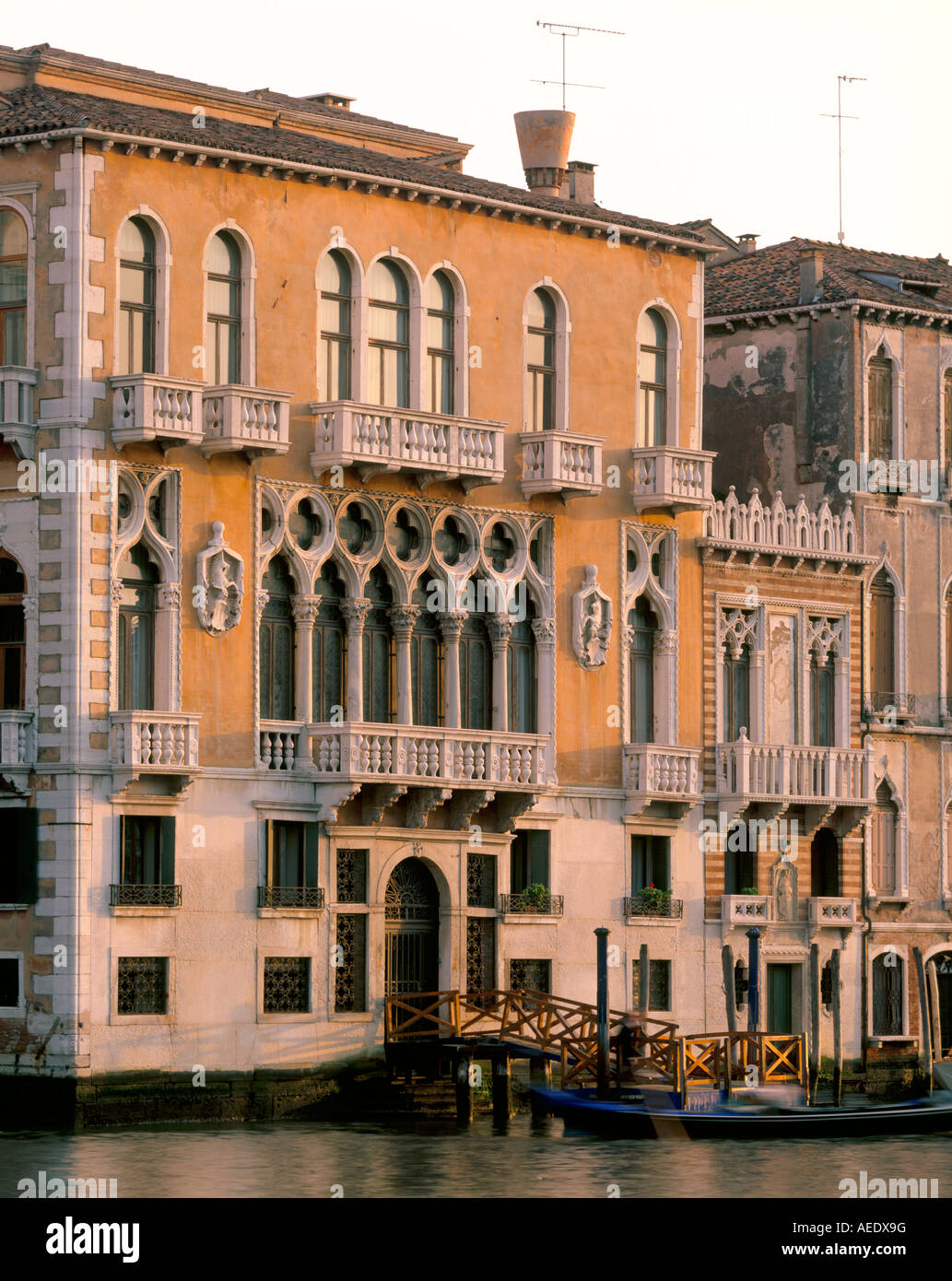 Palazzo ecke contarini dei cavalli Fotos und Bildmaterial in hoher