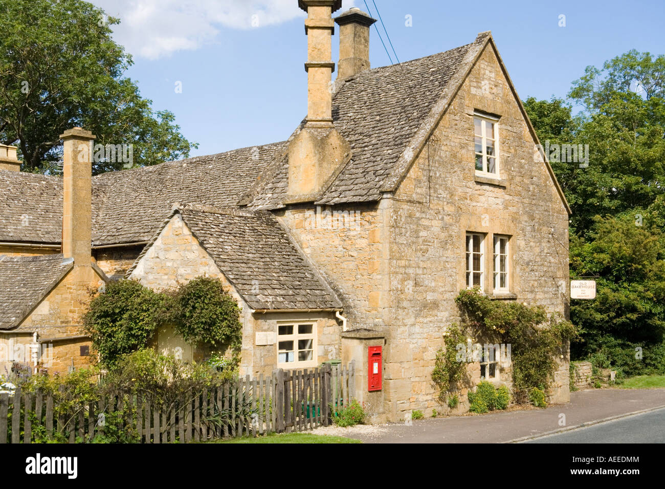 Das alte Backhaus Teeladen und B & B in der Cotswold-Dorf Stanway, Gloucestershire Stockfoto