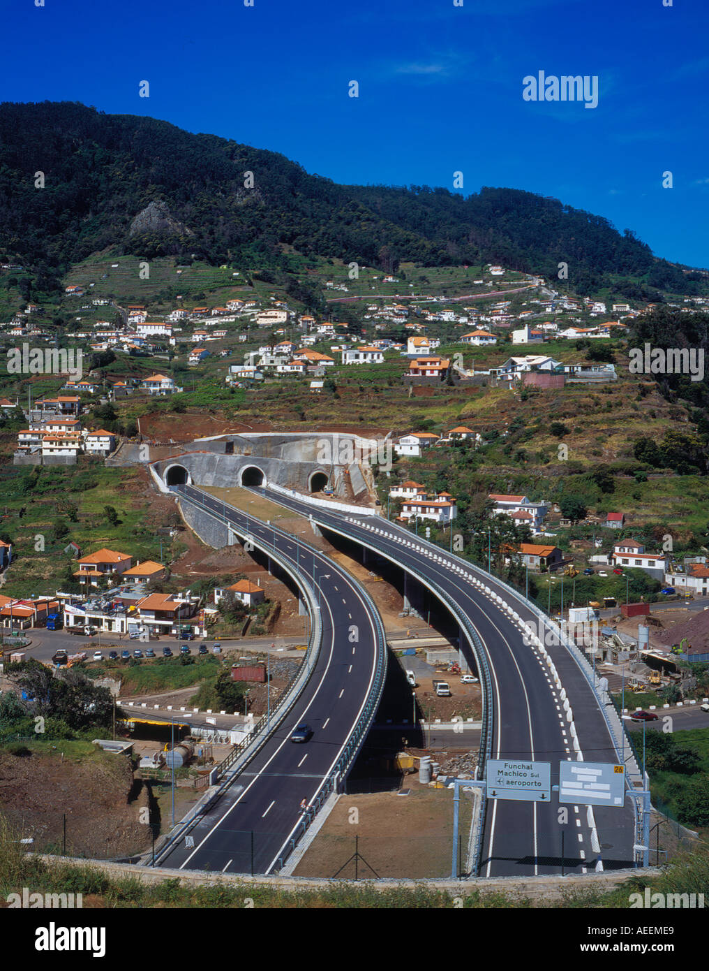 neuer Tunnel im alten Capitol Machico Madeira Portugal Europas. Foto: Willy Matheisl Stockfoto