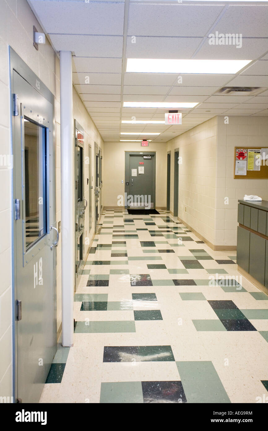 Zelle Türen in den Krankenflügel in das Hochsicherheitsgefängnis Tecumseh State Correctional Institution Nebraska USA Stockfoto