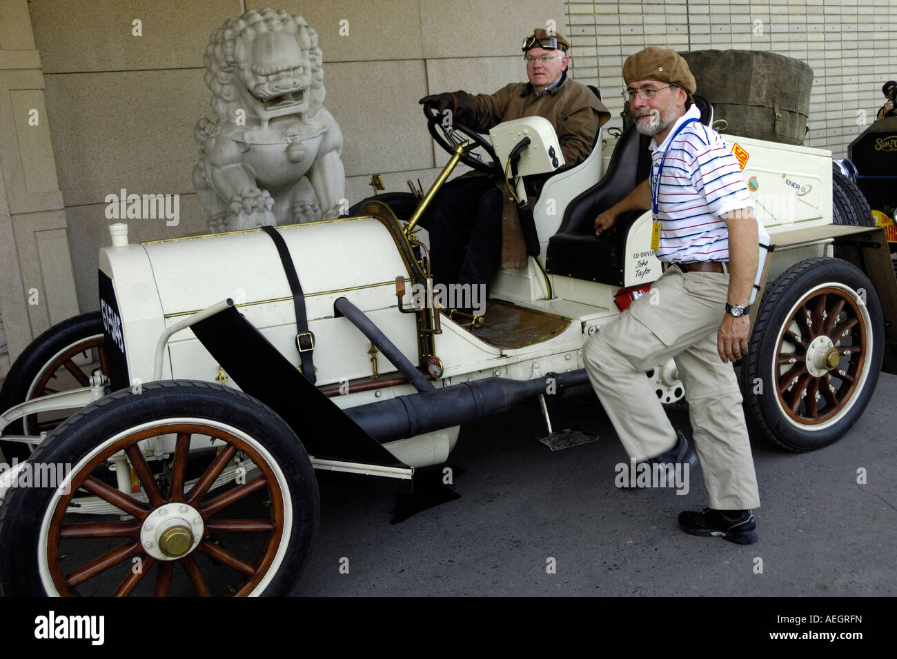 Oldtimer, die im Jahre 1903 während erneutes Ausführen von 1907-Peking nach Paris Rallye in Peking 25. Mai 2007 Stockfoto