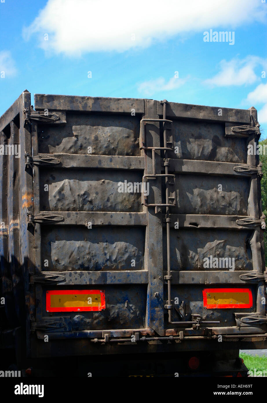 Die Rückseite eines LKW fangen das Licht Reisen entlang der Nord-Rundschreiben Stockfoto