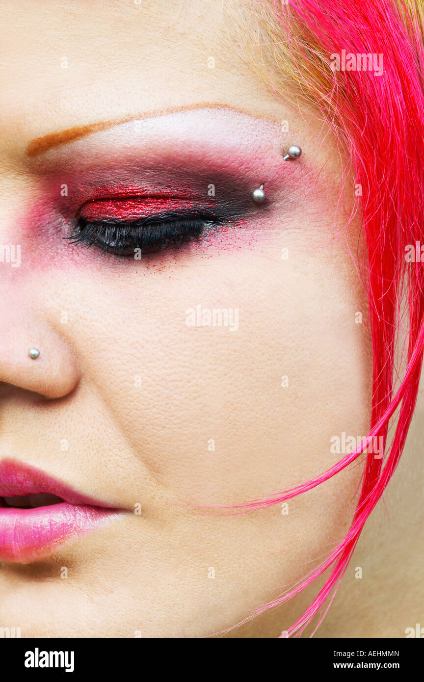 Körper piercing extrem Fotos und Bildmaterial in hoher Auflösung Alamy