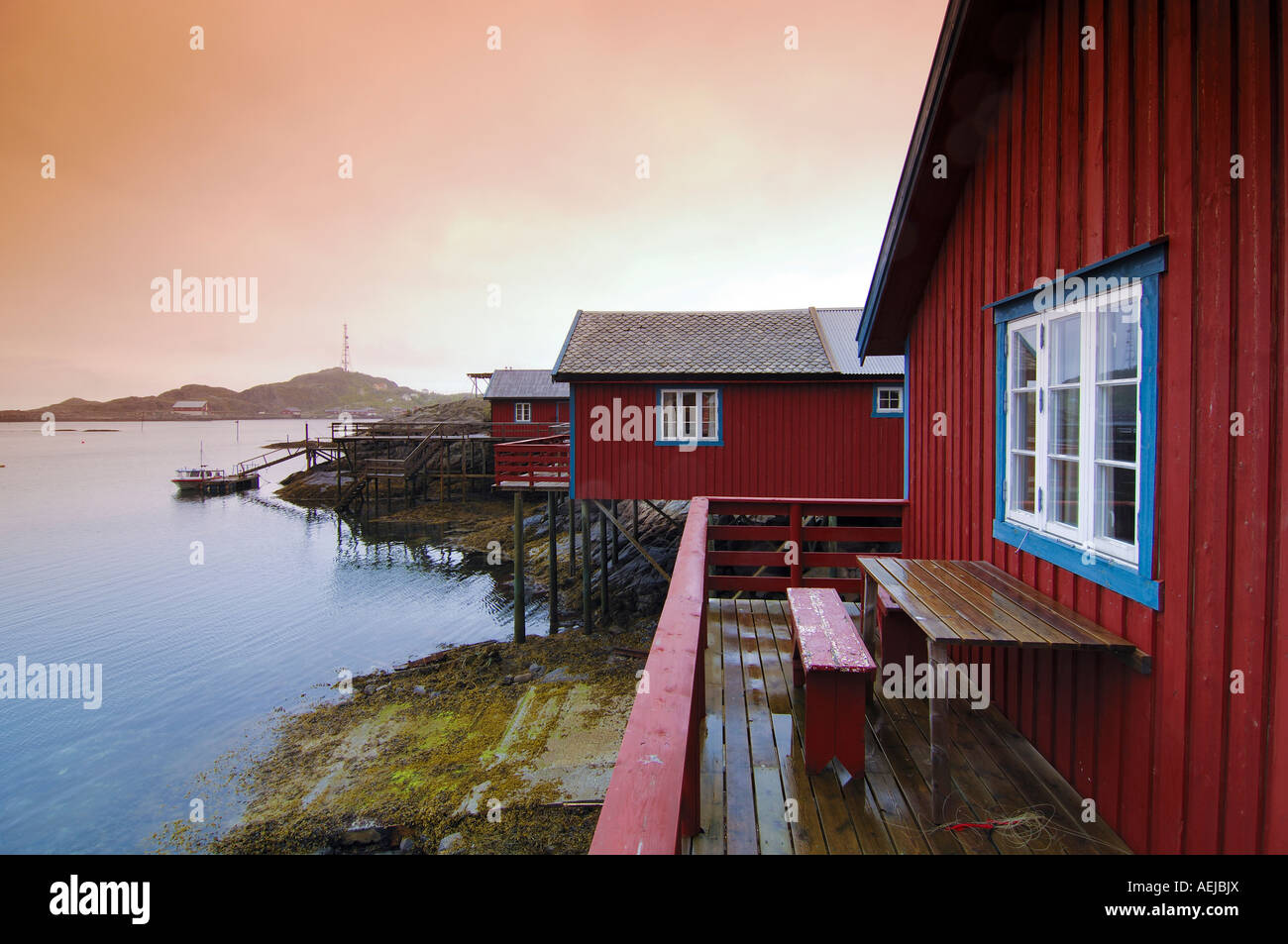 Holzhäuser, Angeln Dorf Austvagoy, Lofoten, Norwegen, Skandinavien, Europa Stockfoto