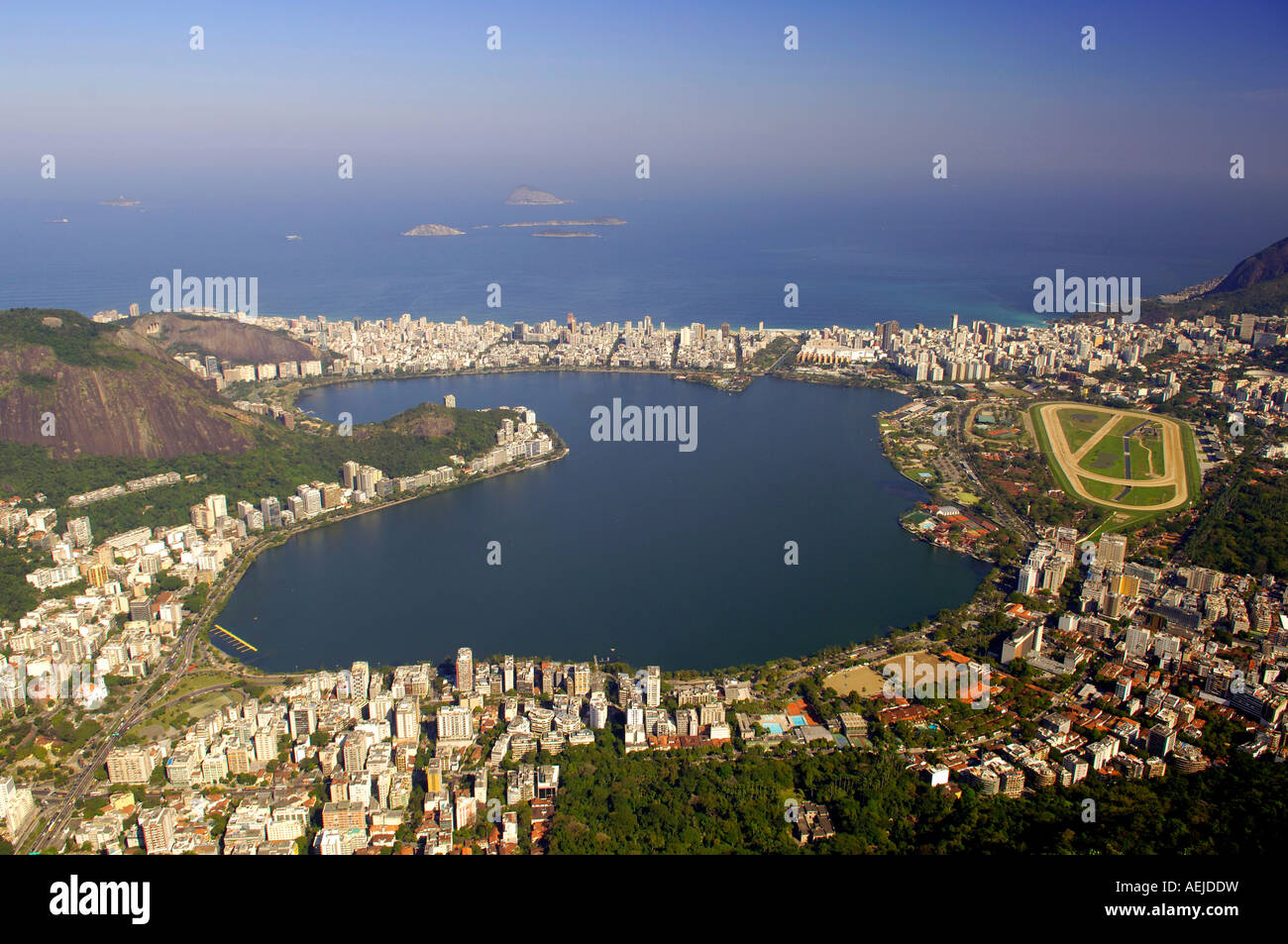 See-Rodrigo de Freitas und Jockey Club in Rio De Janeiro, Brasilien Stockfoto