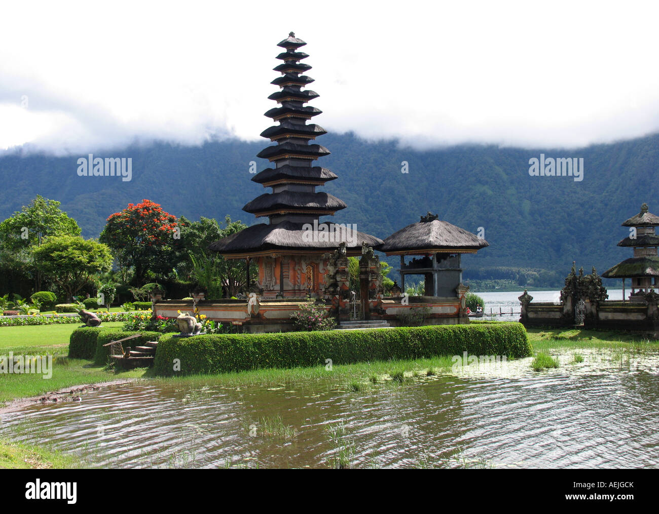 Ulun Danu Tempel am Bratansee, Bali, Indonesien. Stockfoto