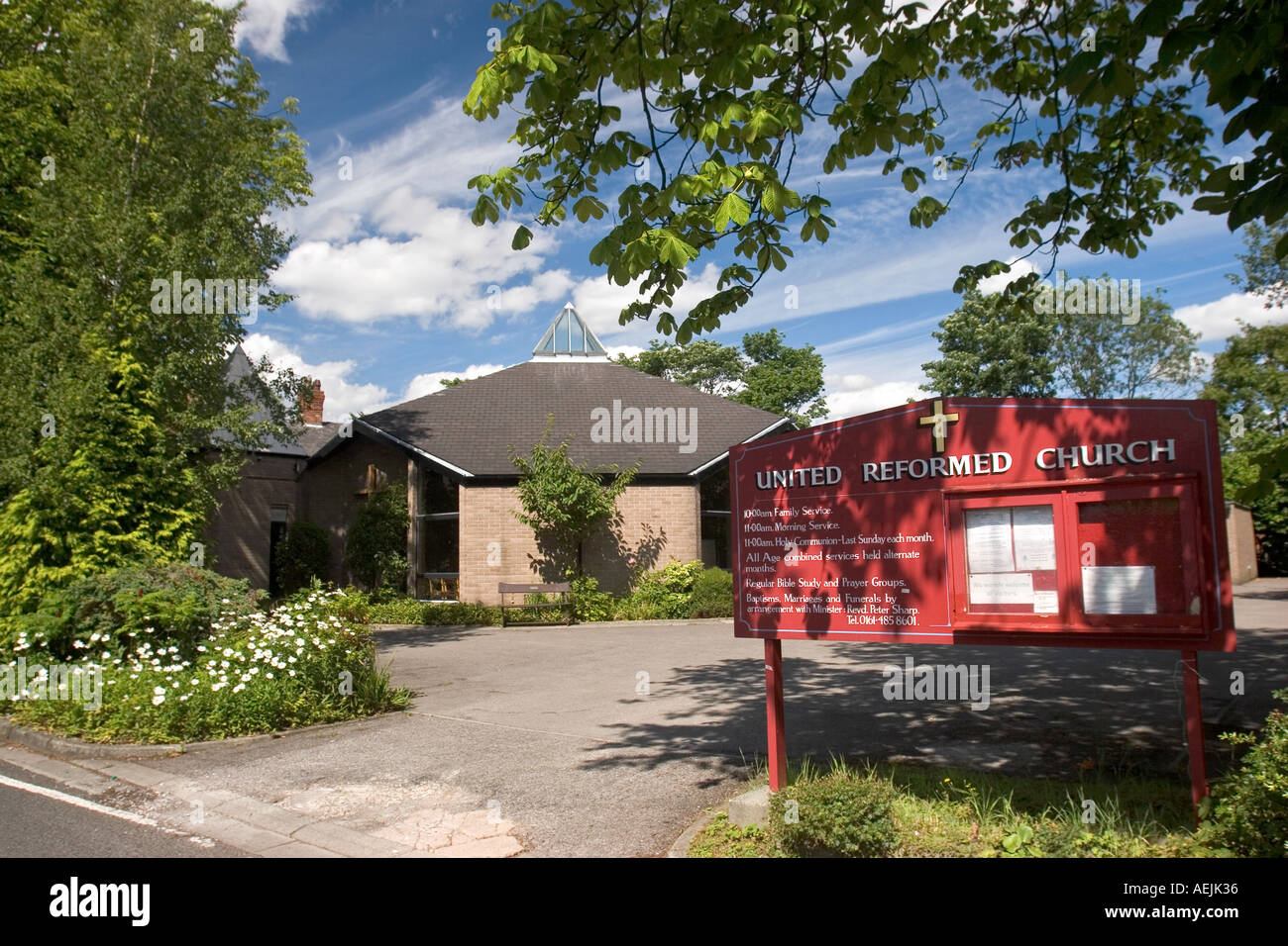 England Cheshire Stockport Cheadle Hulme Swann Lane United Reformed Church Stockfoto