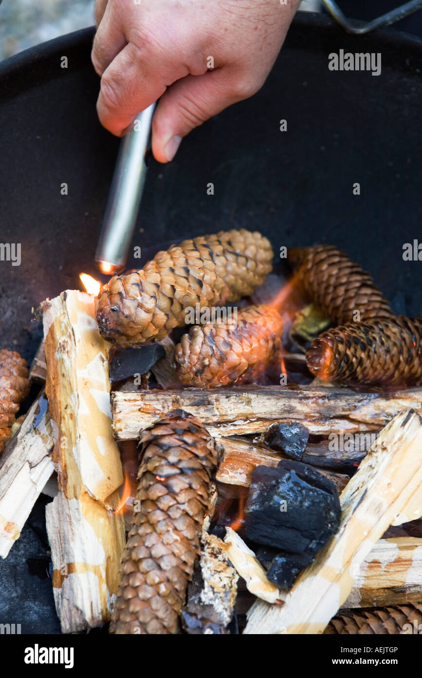 Ein Feuer zum Grillen Stockfoto