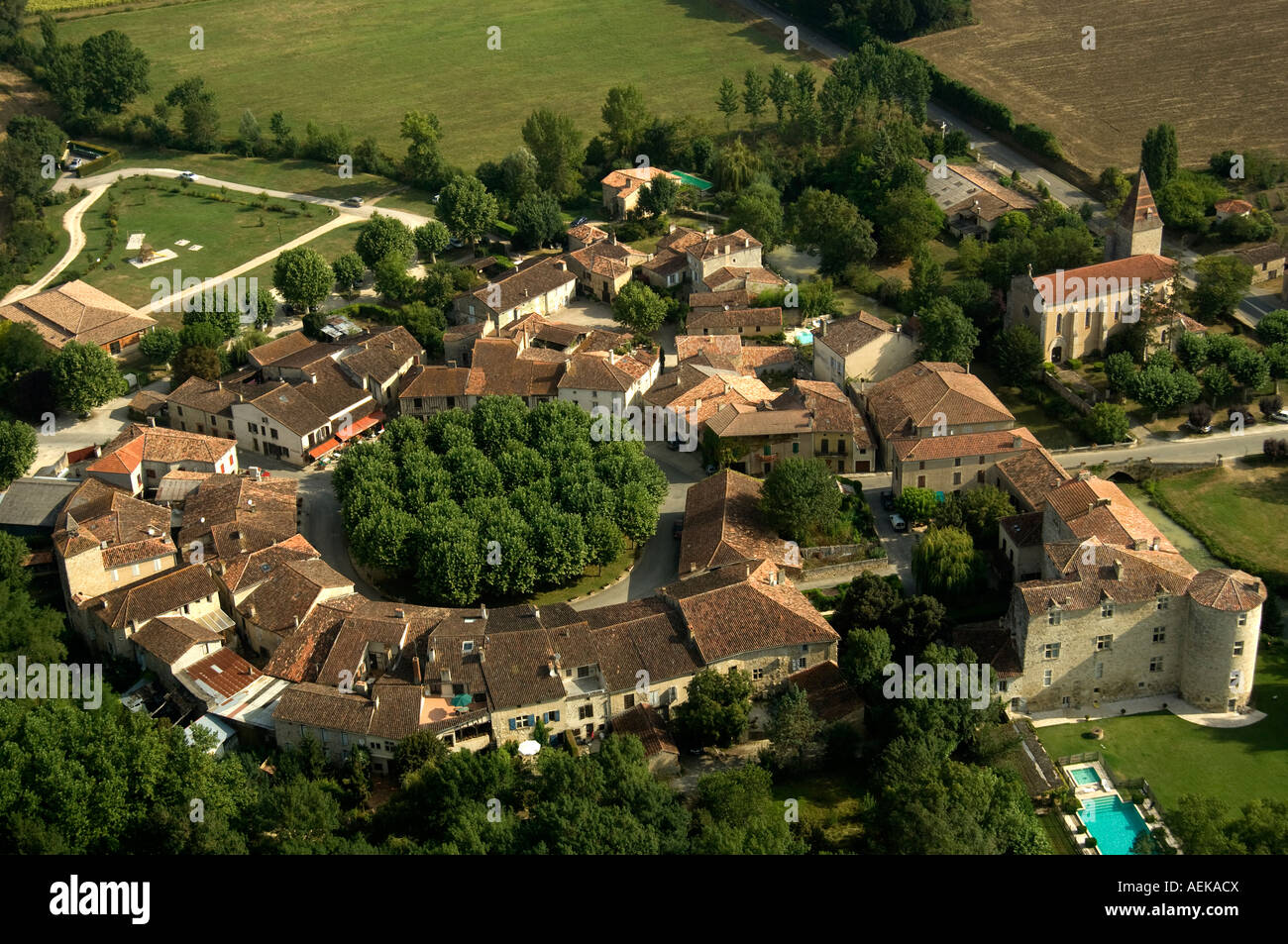Luftaufnahme von Bastide Dorf Fources im Departement Gers, Südwest-Frankreich. Stockfoto